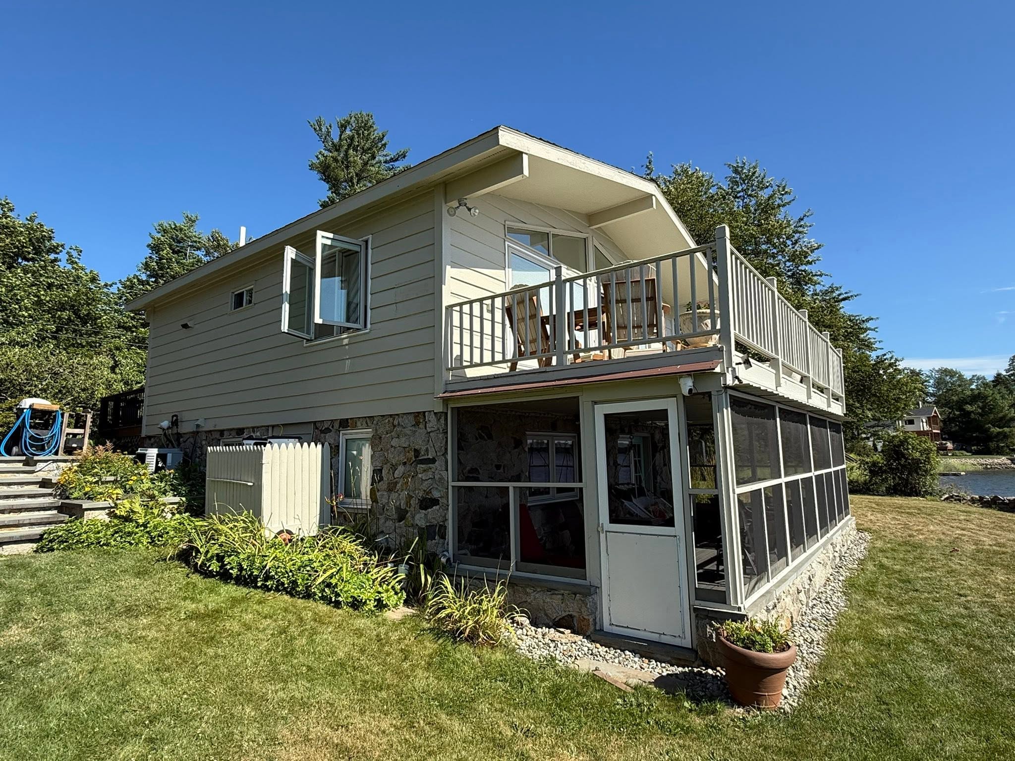 Home, Garage, Deck & Shed — Benjamin Moore Aura, Eliot, ME — photo 10