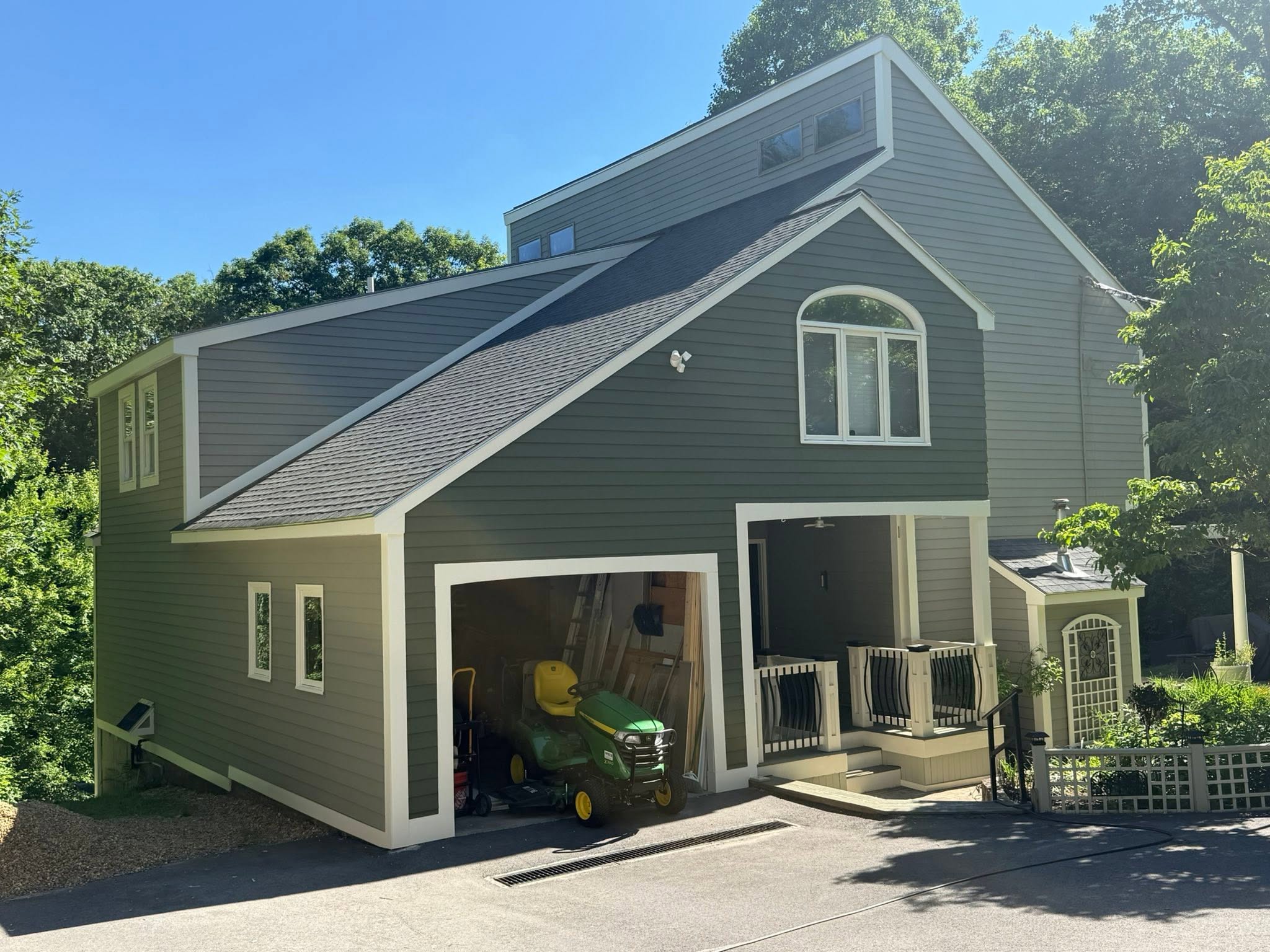 James Hardie Siding & Azek Trim Repaint — photo 2