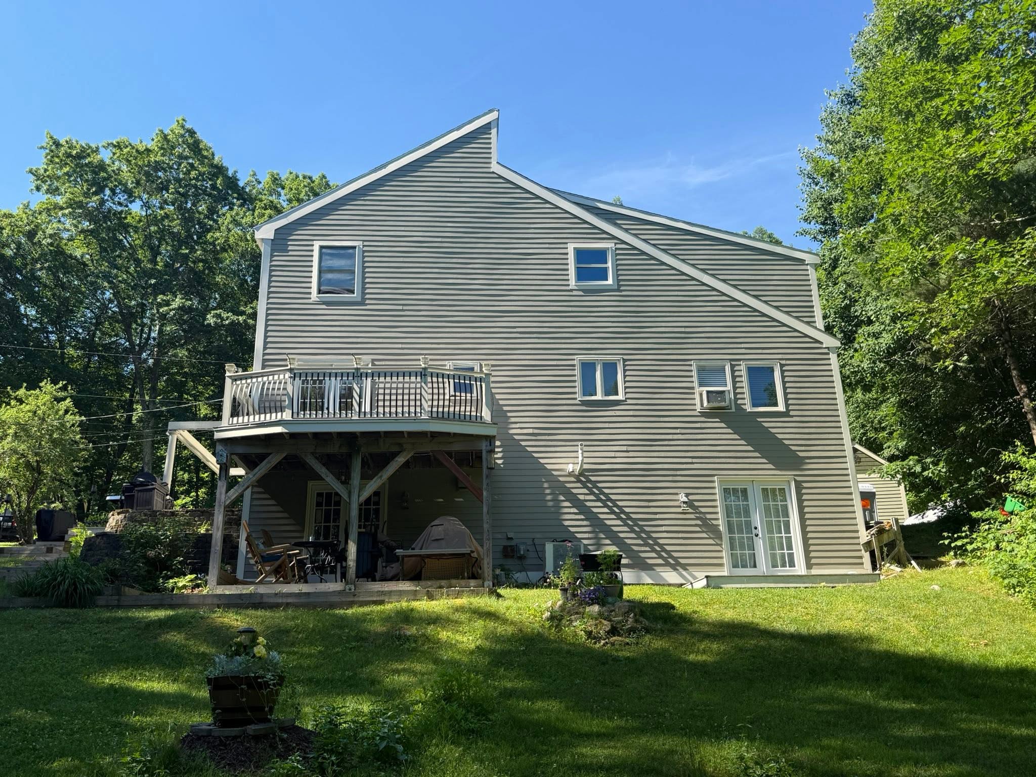 James Hardie Siding & Azek Trim Repaint — photo 4