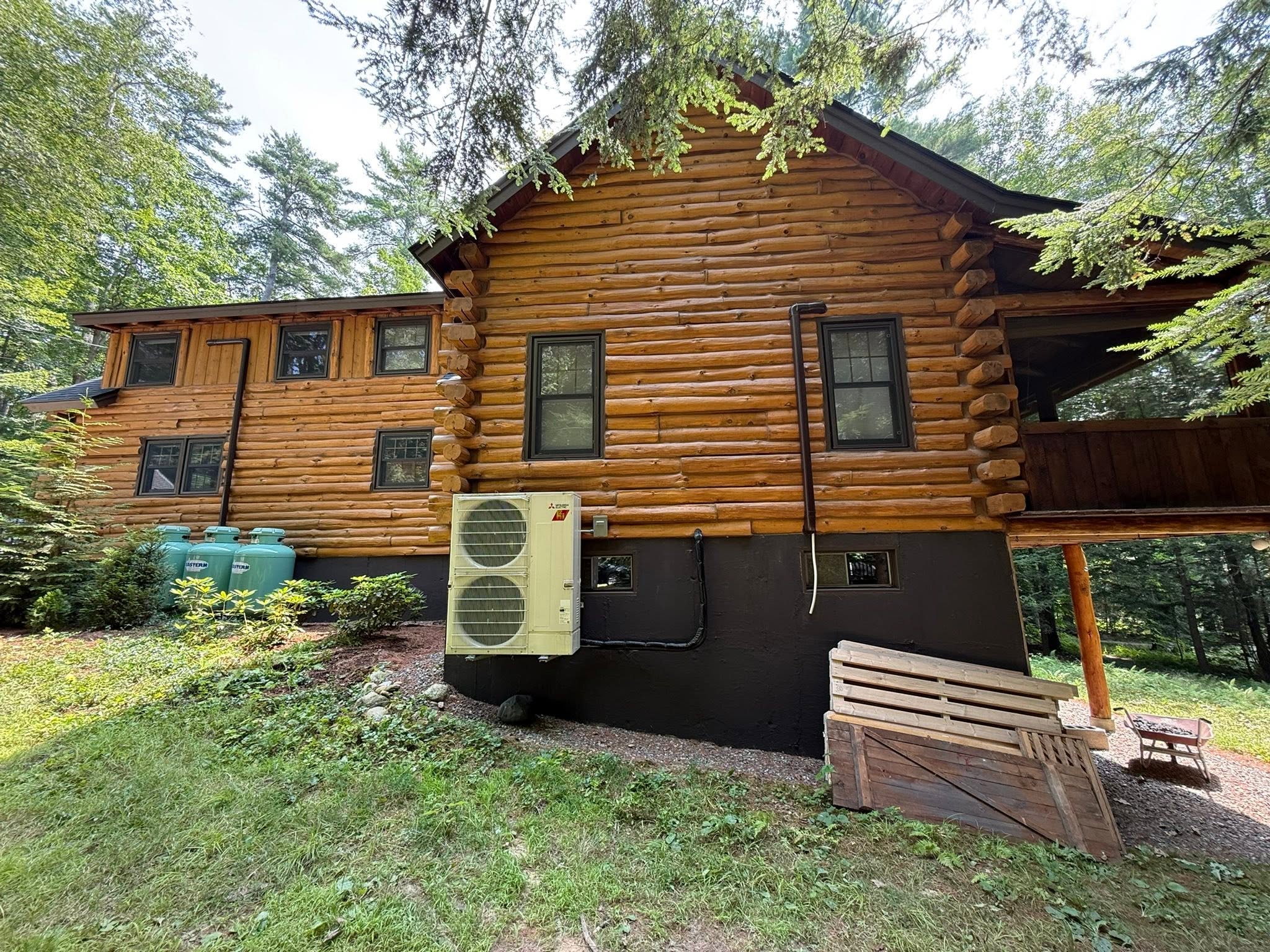 Log Cabin Exterior Stain & Trim Paint — Moultonborough, NH
