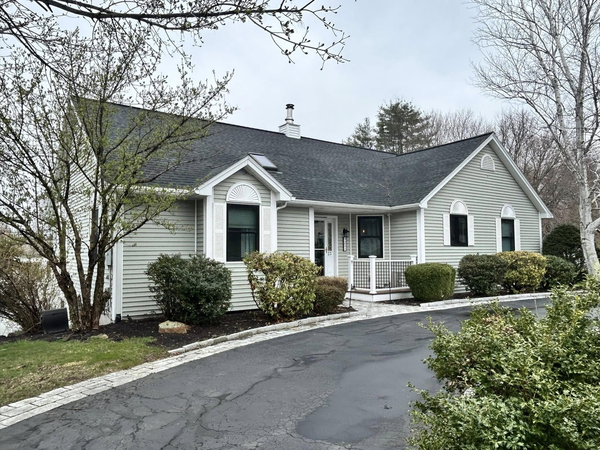 Presale Exterior Wash — Ranch Home — New Hampshire